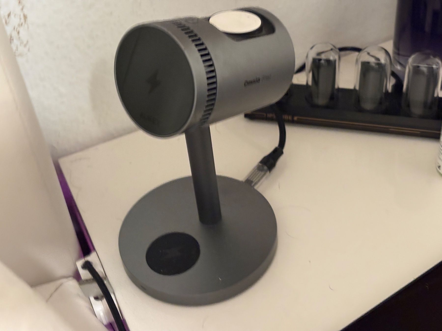 Aukey Caricabatterie: Ladestation AUKEY Qi2 15W Wireless Charger – Usato da Dietikon venduto da The-Star-Shop 8