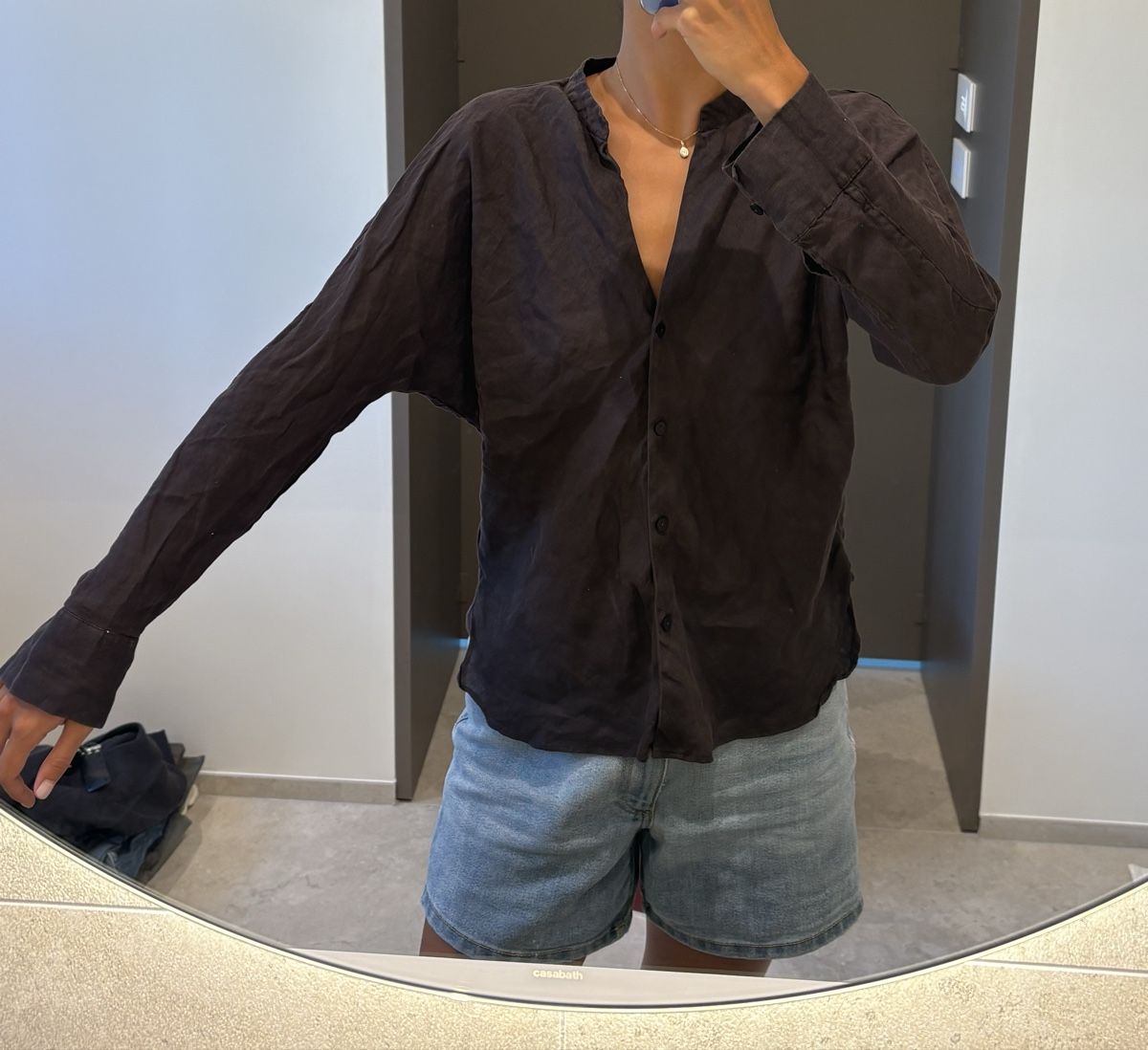 Zara Chemisiers: Linen brown collared shirt  – D'occasion à La Conversion par chi_td5v