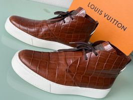 LOUIS VUITTON Kroko Embossed Leder Front Row Sneakers 42.5