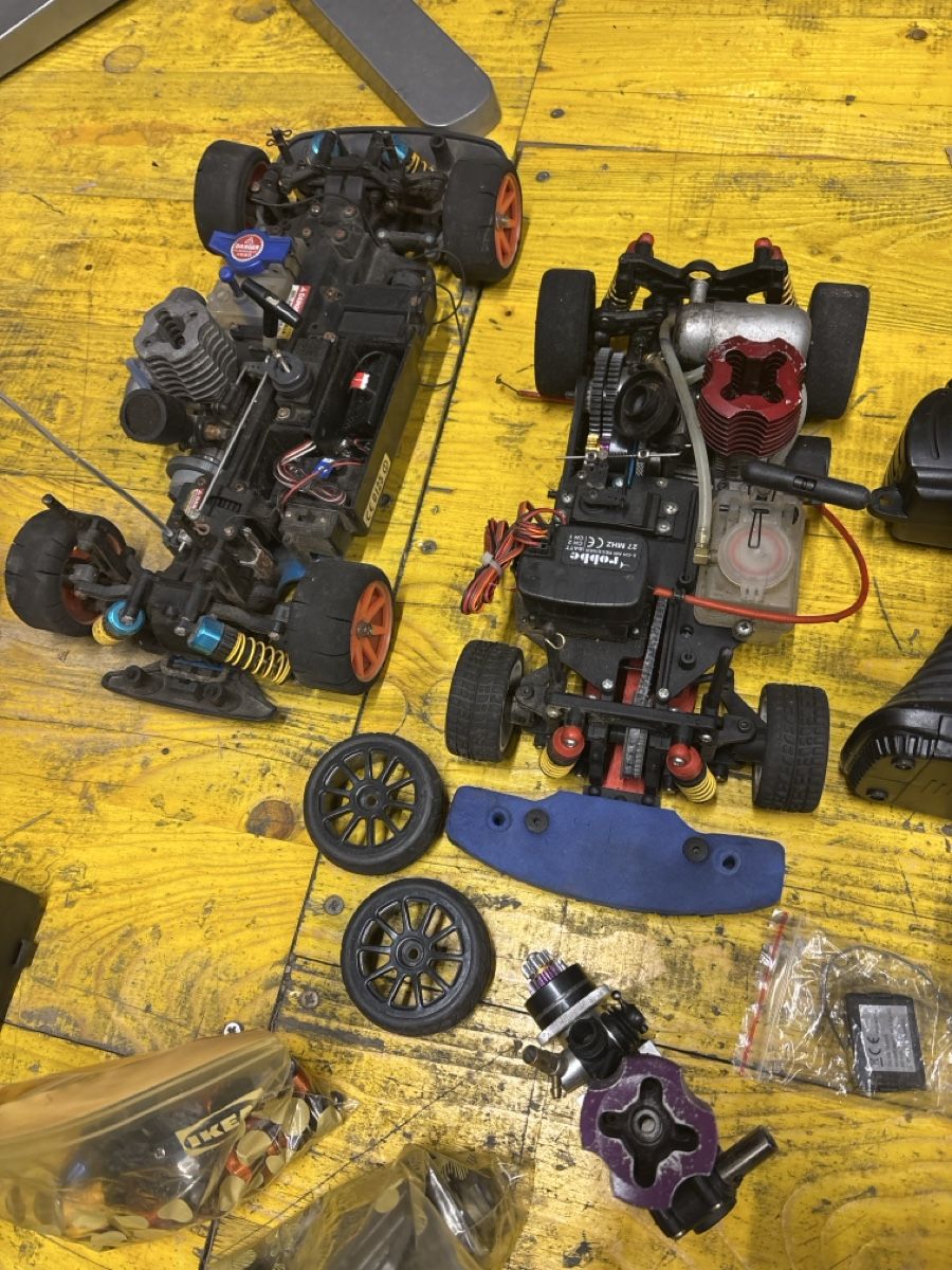 Modellismo RC: Auto RC da corsa, pezzi di ricambio e accessori vari! – Usato da basel venduto da Swiss._.1978 3
