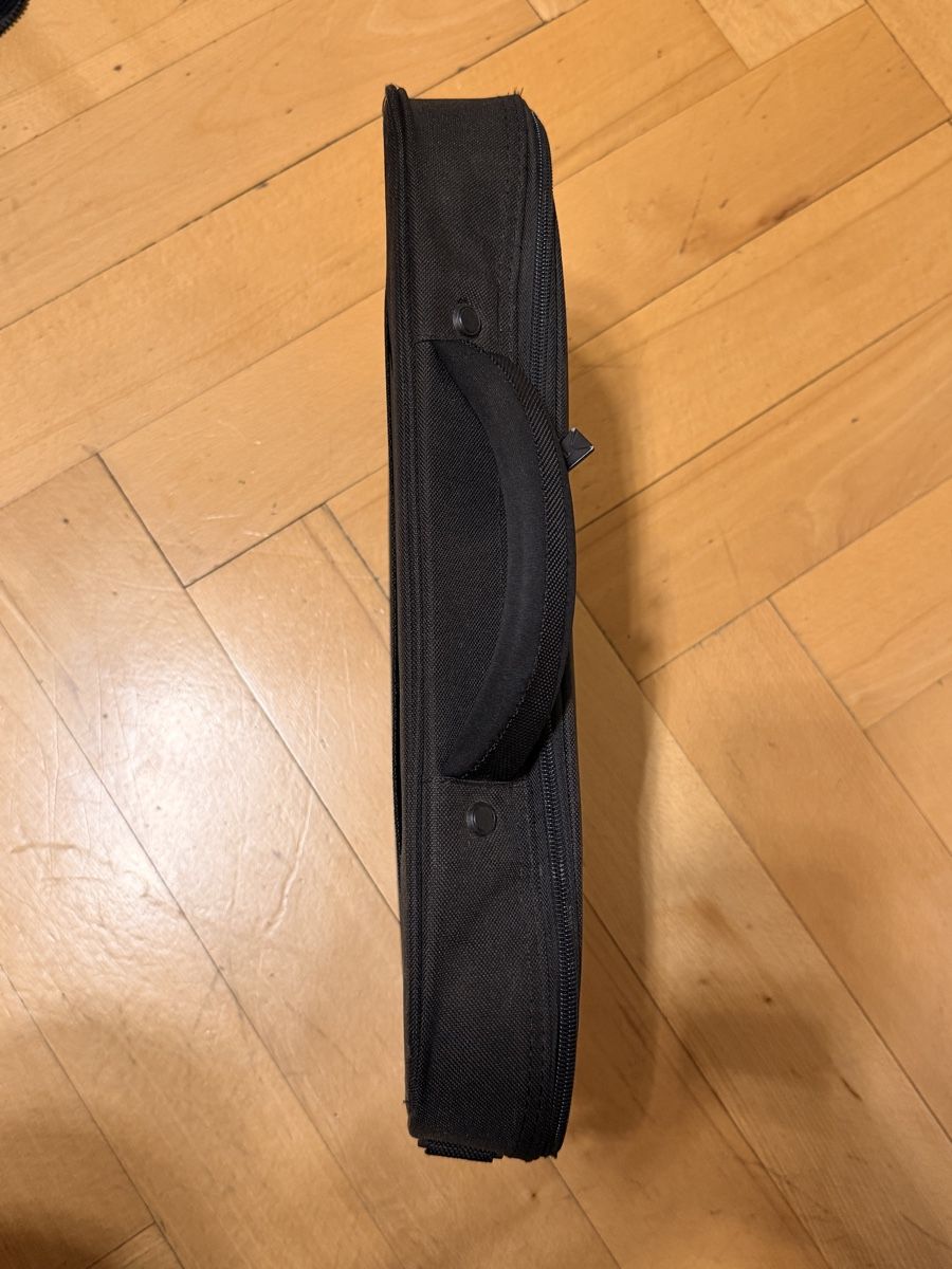 Targus Taschen: Targus Laptoptasche schwarz – Gebraucht aus Visp von locosshop 2