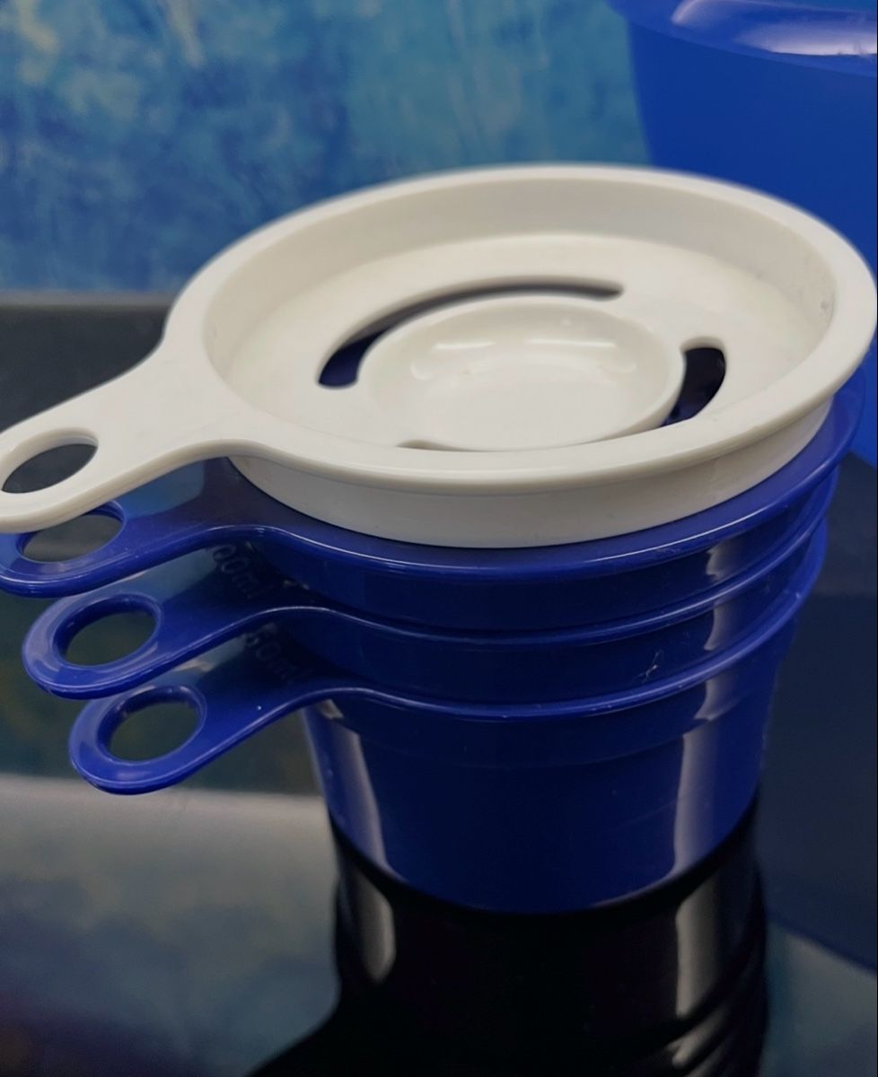 Tupperware Contenitori & Simili: Tupperware Küchenhelfer Rührschüssel Eitrenner Messbecher – Usato da Frauenfeld venduto da Babytimmy 4