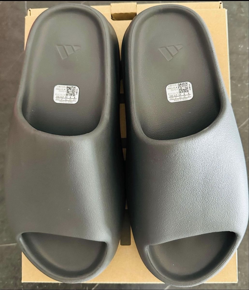 Chaussures hommes: Yeezy Slide Granite – Neuf avec emballage d'origine à Biel/Bienne par Akwawini 2