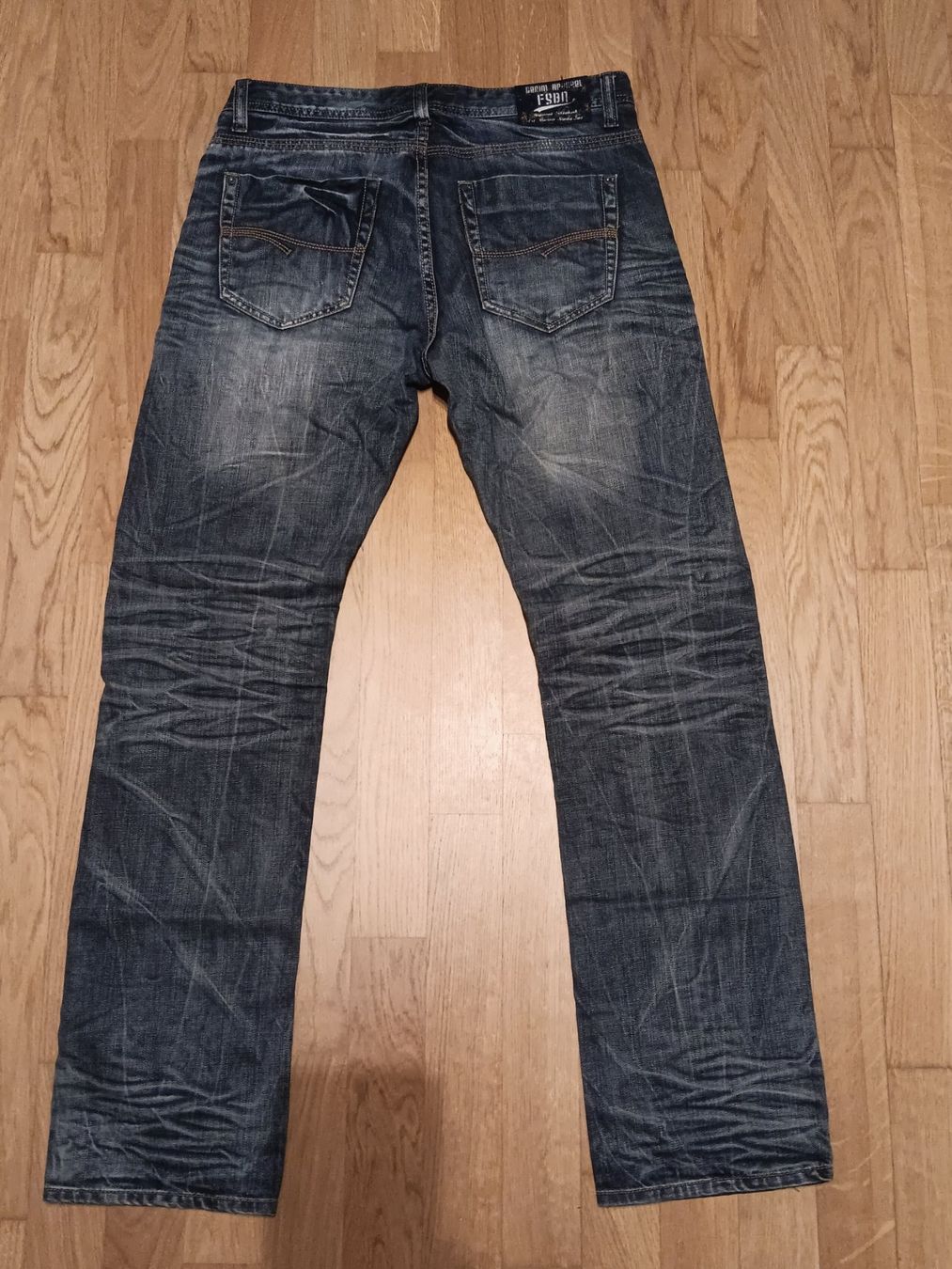 Jeans: Jeanshose Grösse 33/34 – Nuovo (secondo la descrizione) da aarburg venduto da macacito 2
