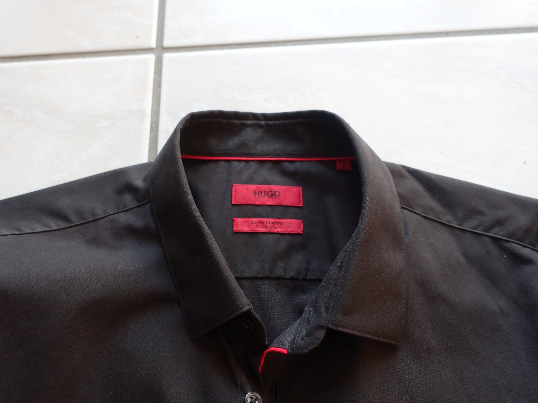 Hugo Boss Camicie: Hugo Boss 2 Hemden - Grösse 41/16 – Nuovo (secondo la descrizione) da Glattfelden venduto da tdlubek 2