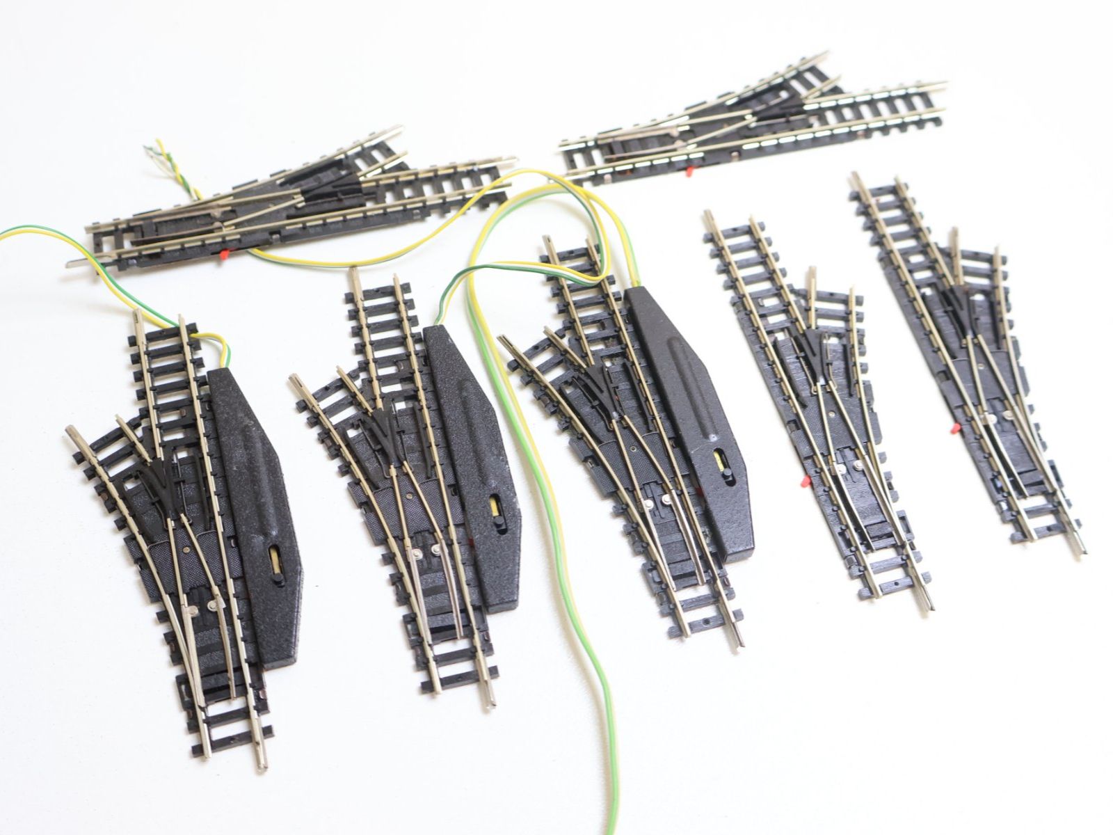 Trix Modelleisenbahnen: Minitrix 7 x El. Weichen - N – Gebraucht aus Winterthur von Monstera