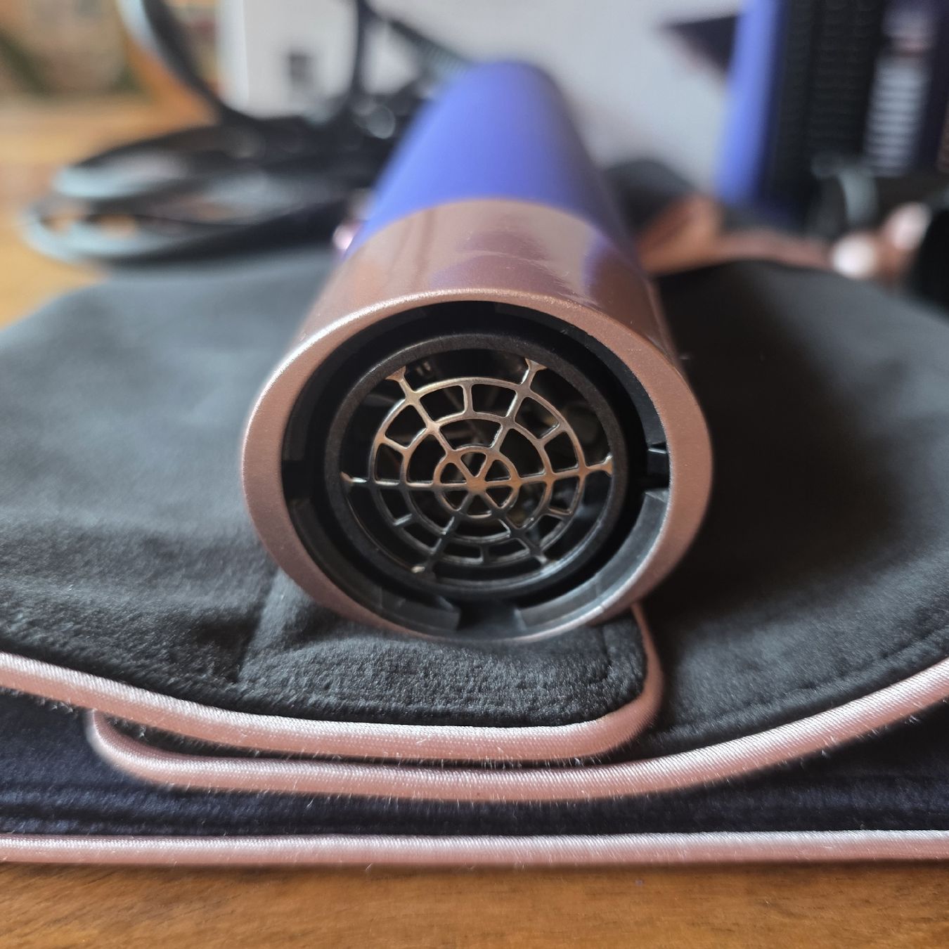 Dyson Sèche-cheveux: Dyson Airwrap complete long – D'occasion à Mettau par eli_k78v 4