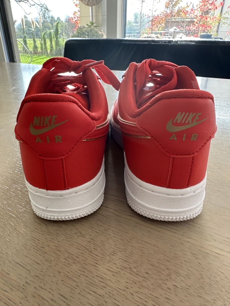 Nike Scarpe da uomo: Nike Air Force 1 (Grösse 36.5) – Nuovo (secondo la descrizione) da Jona venduto da Stijo6 2
