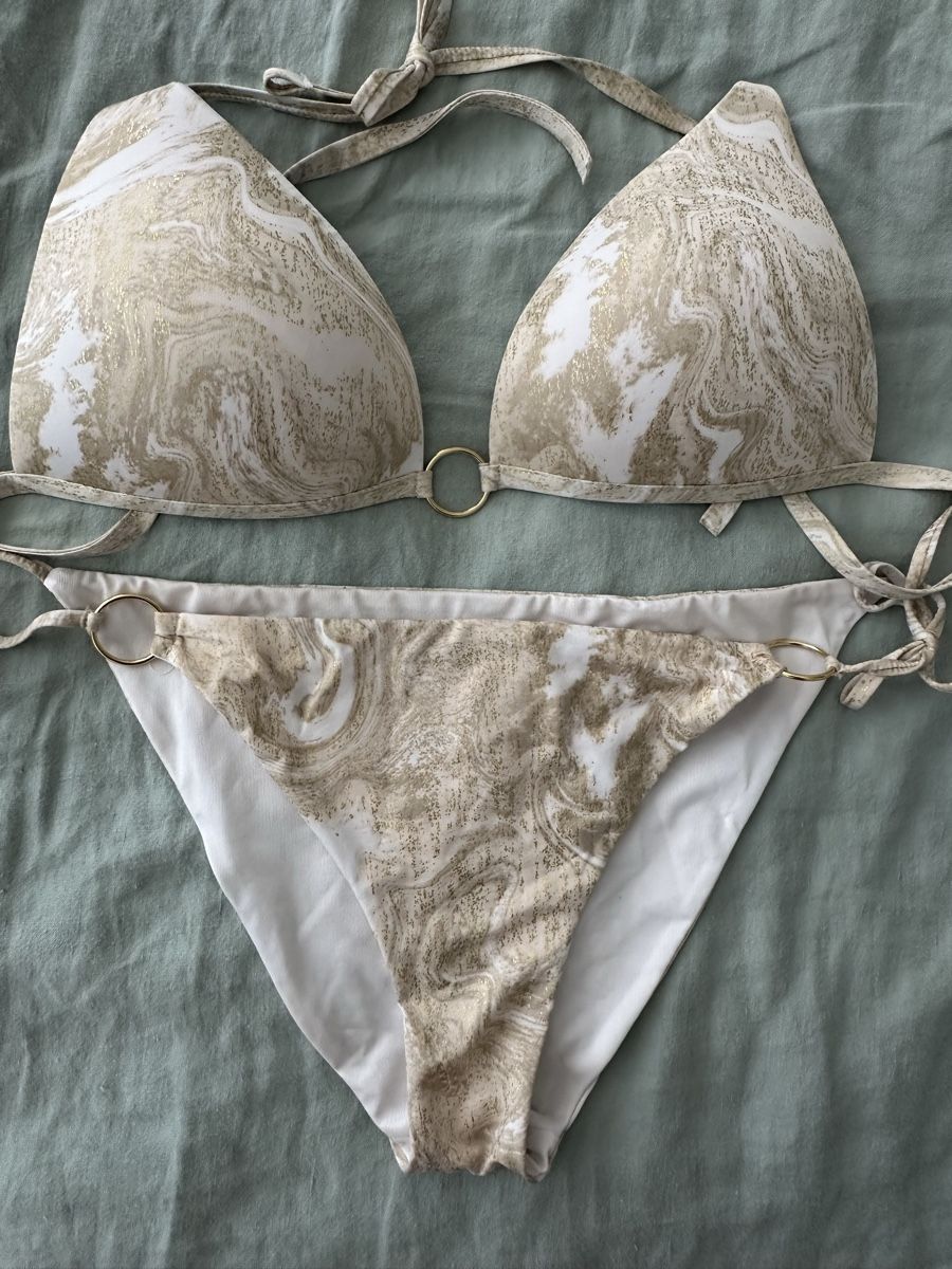 Calzedonia Costumi da bagno & Bikini: Bikini – Nuovo (secondo la descrizione) da Oberrieden venduto da goka5 4