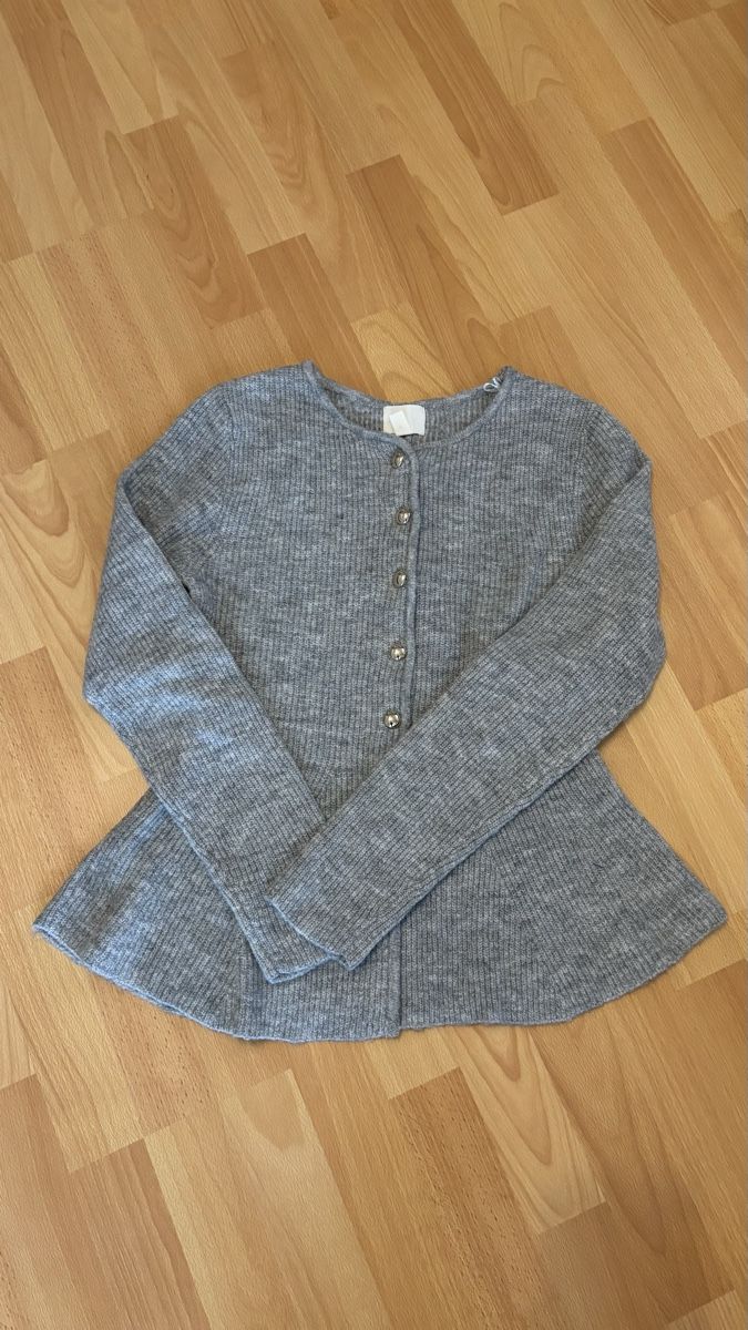 H&M Lotti di vestiti: Kleiderpaket, Cardigans, Grösse S – Nuovo (secondo la descrizione) da Wilen b. Wil venduto da alimonera 1