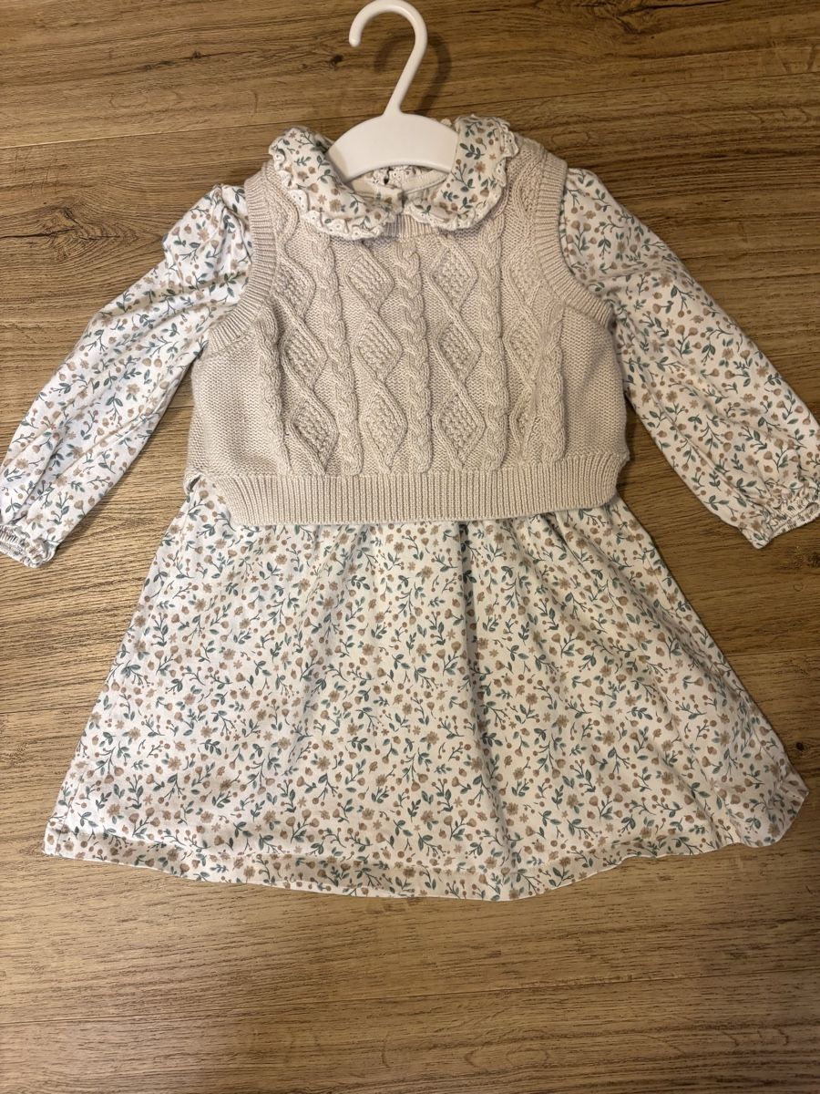 C&A Vestiti & Gonne: Kleid mit Strickweste, Grösse 86 – Nuovo (secondo la descrizione) da Hildisrieden venduto da Leoniewyr