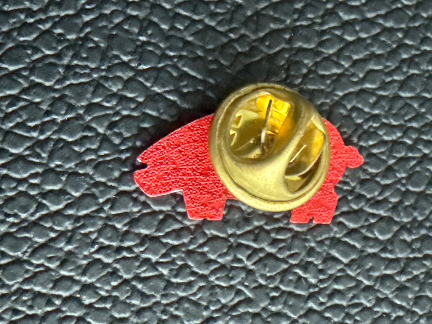 Plaquettes & Badges: Pin Suisseporcs – D'occasion à Glattbrugg par Schweigmatt 1