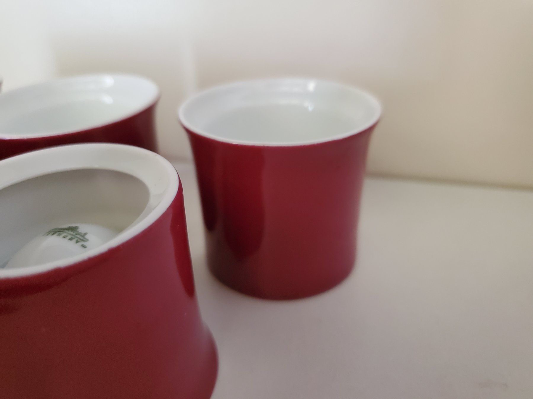 Rosenthal Sonstiges Geschirr: 5 coquetiers Rosenthal bordeaux / blanc – Gebraucht aus Rennaz von La_malle_du_dauphin 2