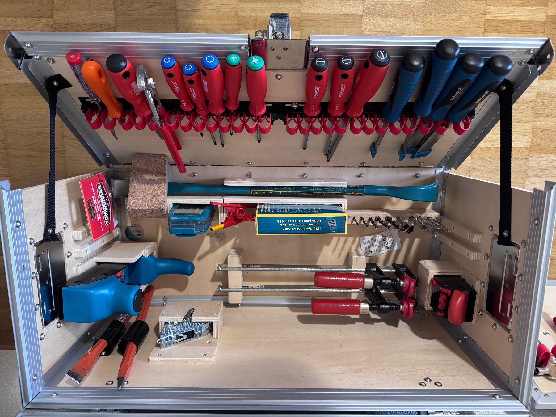 Technocraft Tous les outils: Technocraft Montagekiste gebraucht – D'occasion à Zürich par Sirnexus 5