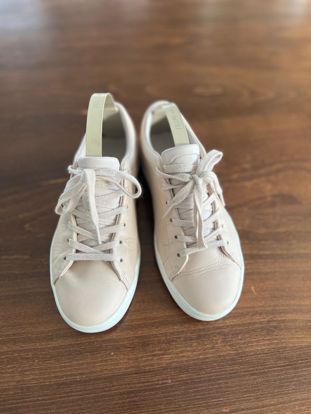 Lacoste Scarpe da donna: Lacoste Leder Sneaker Damen, Grösse 37 – Usato da Ebmatingen venduto da Mistelu 1