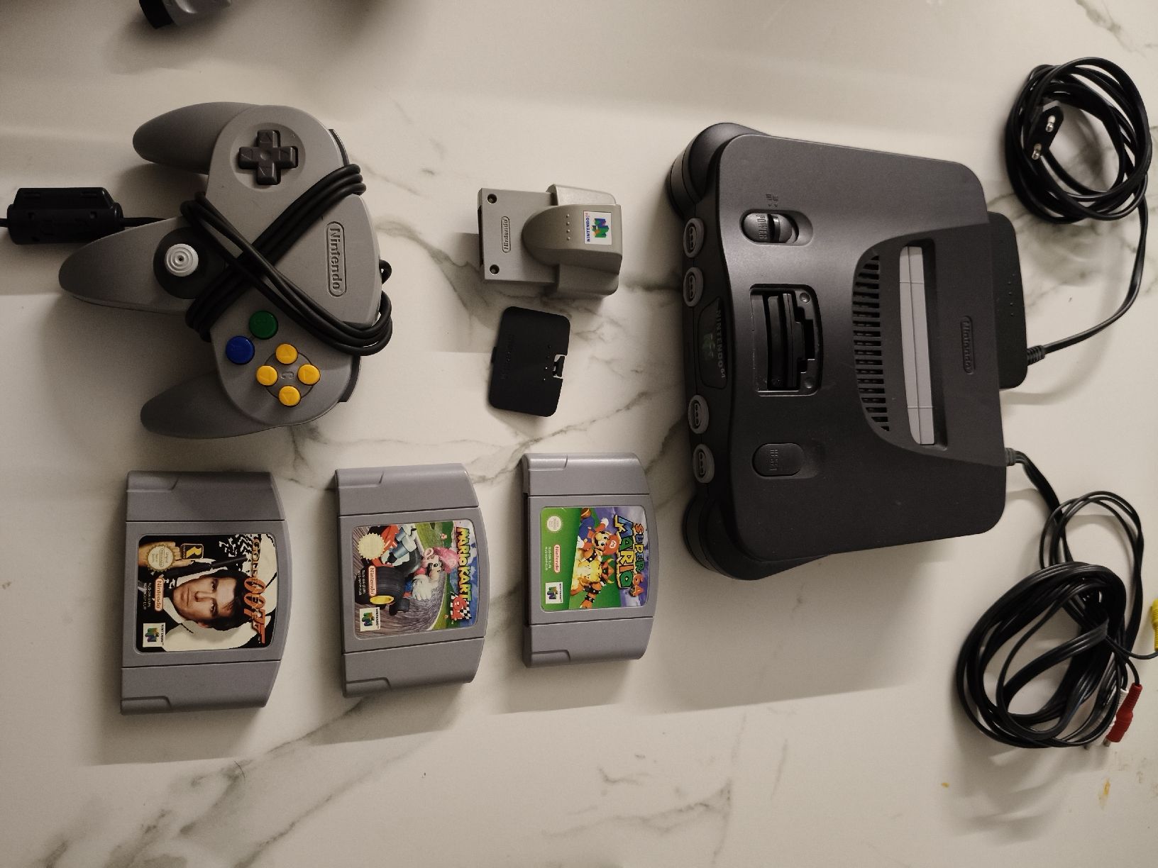 Nintendo Konsolen: Nintendo 64 Konsole mit 3 Spielen - Top Set – Gebraucht aus Oensingen von ece_8k7q 2