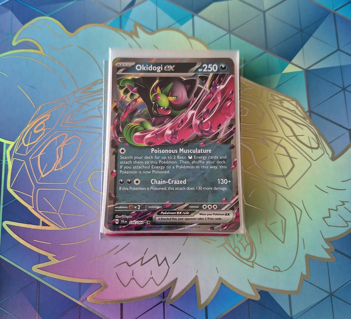 Pokémon Carte collezionabili: Okidogi ex - Shrouded Fable – Usato da Altstätten SG venduto da GGsGameshop