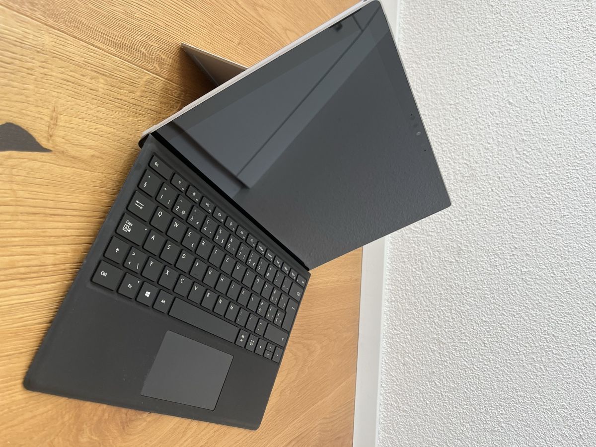 Microsoft Tablet PC: Microsoft Surface pro 7  – Usato da Oberentfelden venduto da Jennifer_2