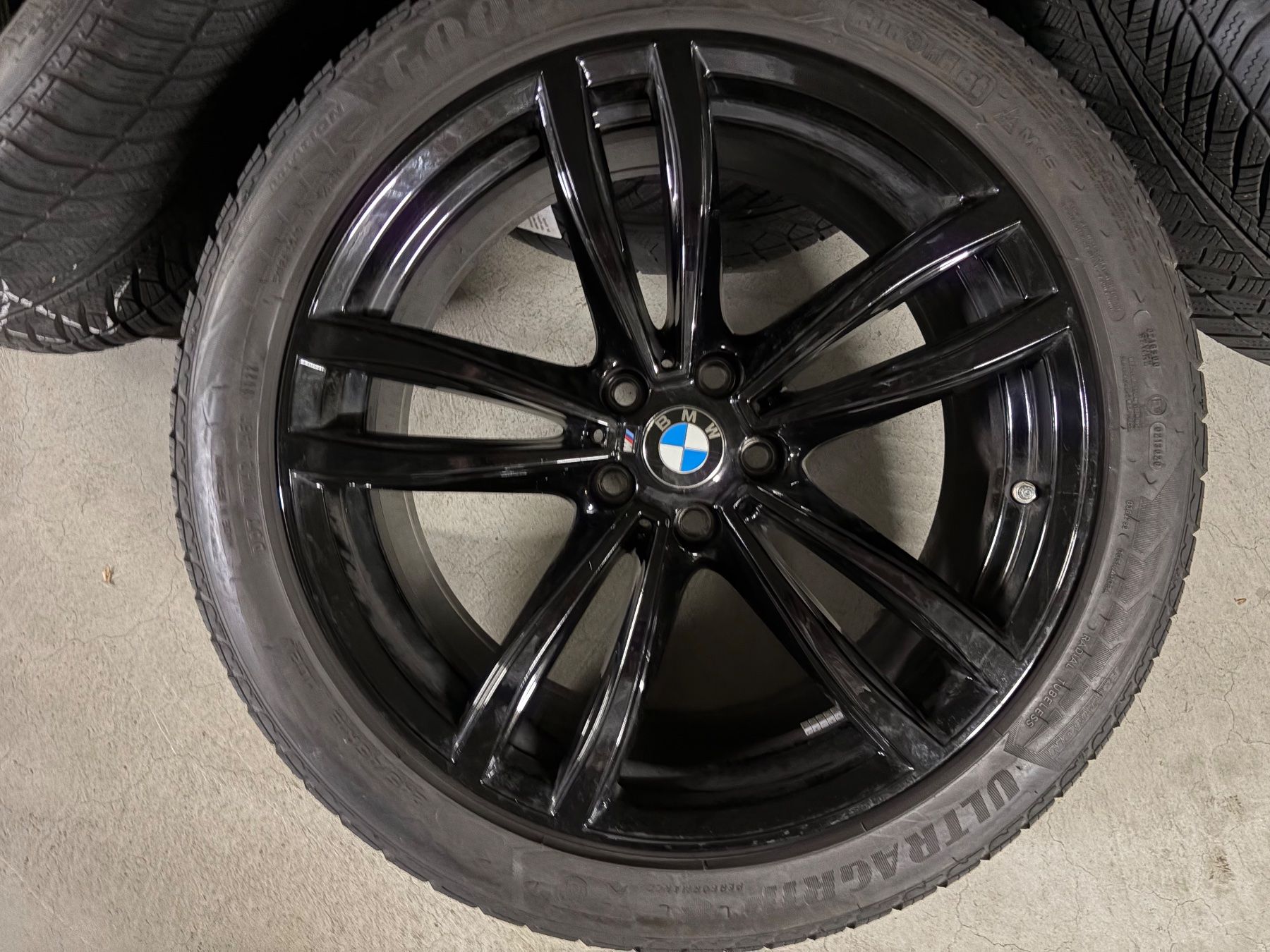 BMW Pneumatici & Ruote complete: BMW Winterkomplettrad Satz – Usato da Basel venduto da bsl_sale 1