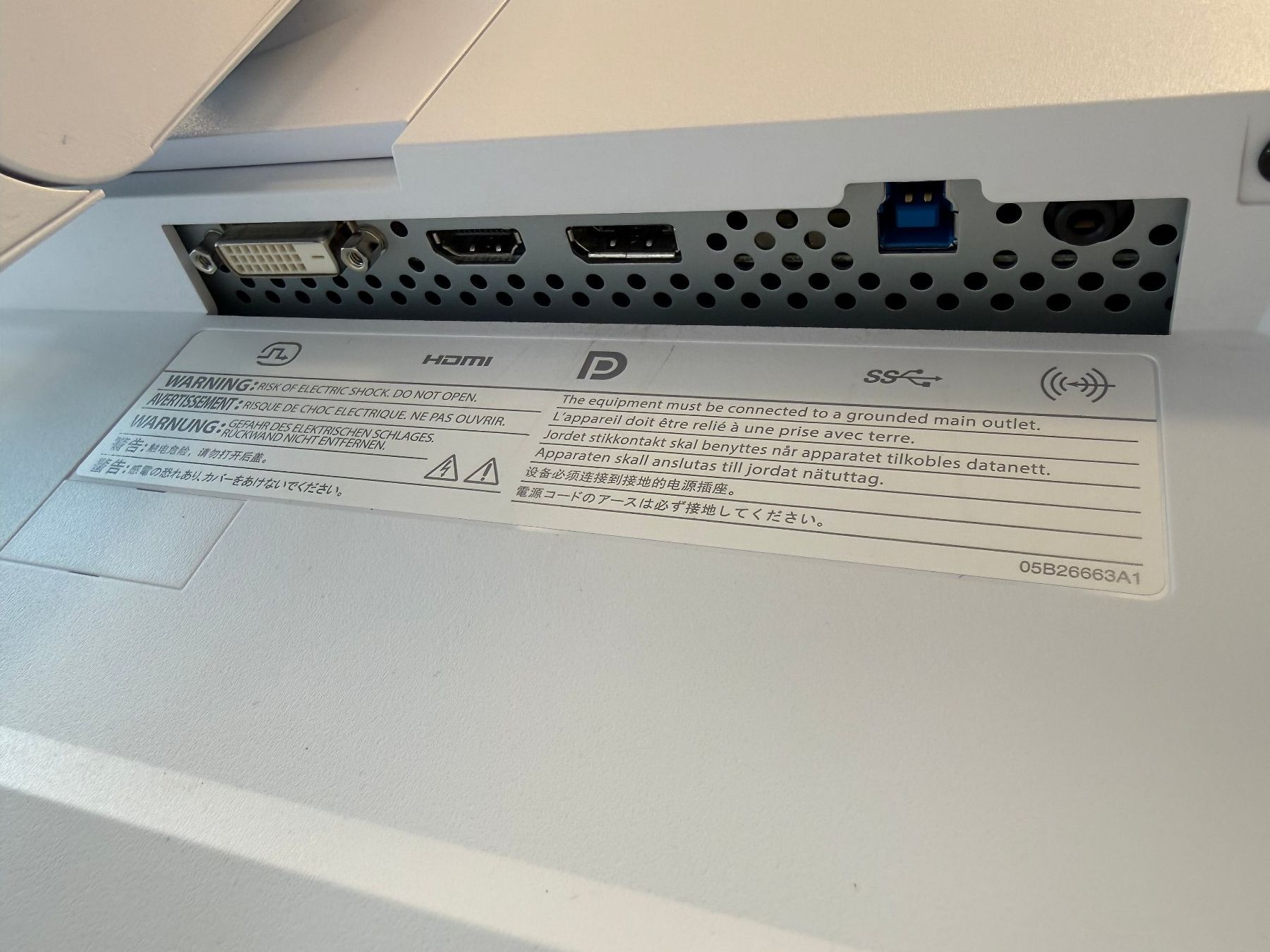 Eizo Monitore: Eizo FlexScan EV2750 weiss – Gebraucht aus Zug von db6_dg58 3