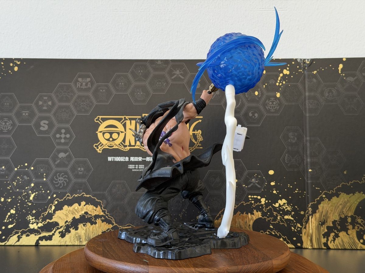 Statuette: One Piece: Statua di Barbabianca - Action Figure – Usato da S. Pietro venduto da nap_9xjt 2