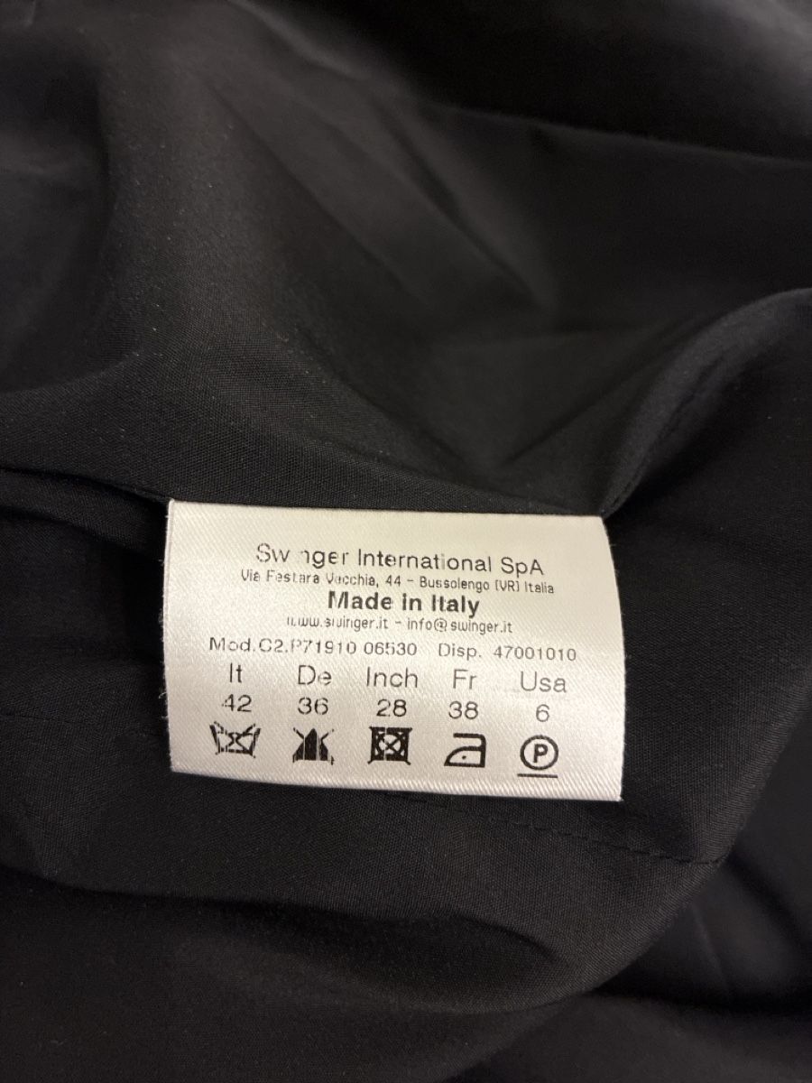 Roccobarocco Robes: Tailleur/ robe  3 trous  roccobarocco – Neuf (Voir description) à chamby par gasparino 5