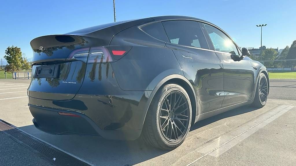 Autos: Tesla Model Y Long Range | Reber | Boost | 8-fach | AHK – Gebraucht aus Effretikon von Michael76 3
