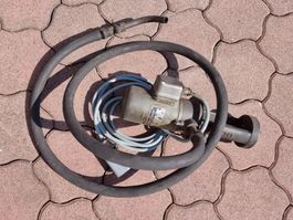 Pumpe 220/380V mit Schlauch und Verschlusshahn gebraucht