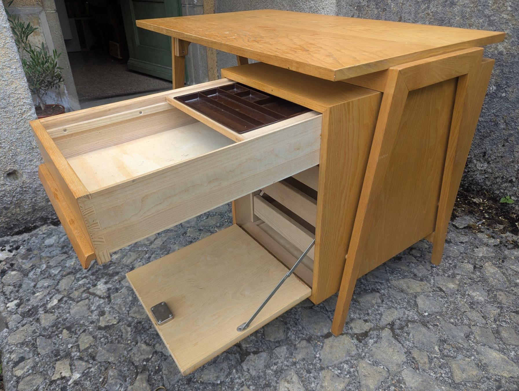 Schreibtische: Bürotisch – Gebraucht aus Biel/Bienne von Softef 4