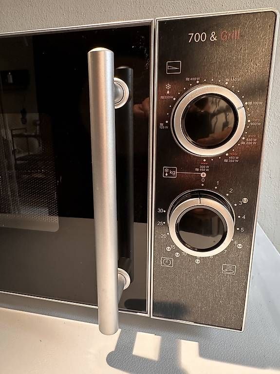 Elettrodomestici da cucina: Mikrowelle – Usato da Zürich venduto da Tanja0815 1