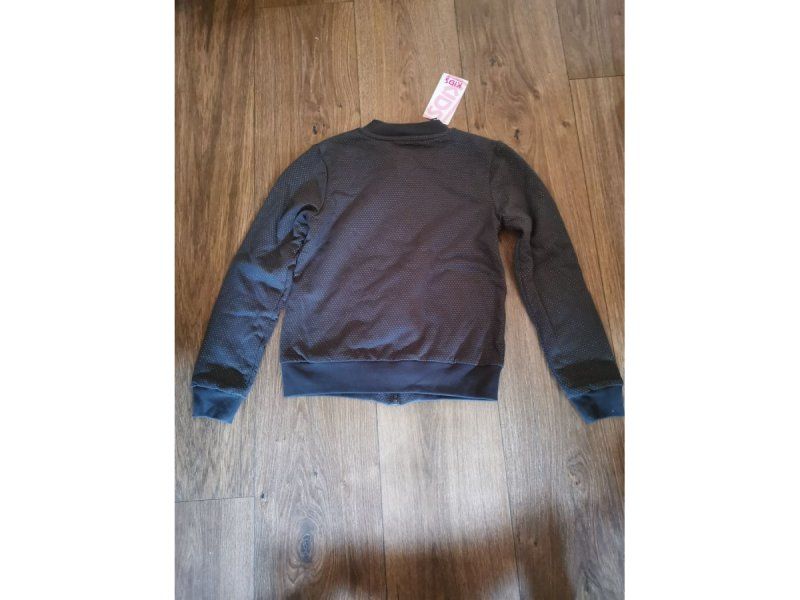 Maglioni & Felpe: Mädchen Pullover Jäckli neu 134 – Nuovo e nell'imballaggio originale da Fankhaus (Trub) venduto da sun_7677 2