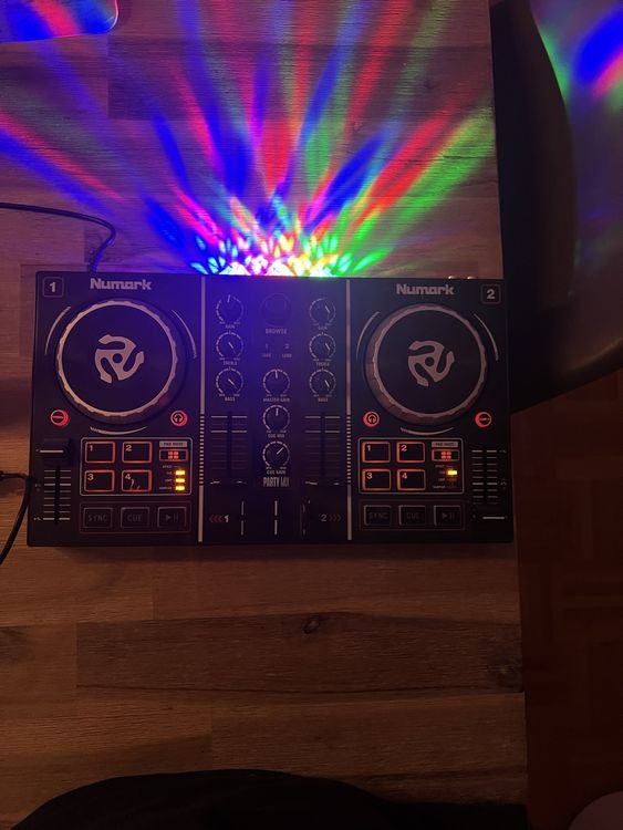 Numark Party Mix DJ Controller Kaufen auf Ricardo