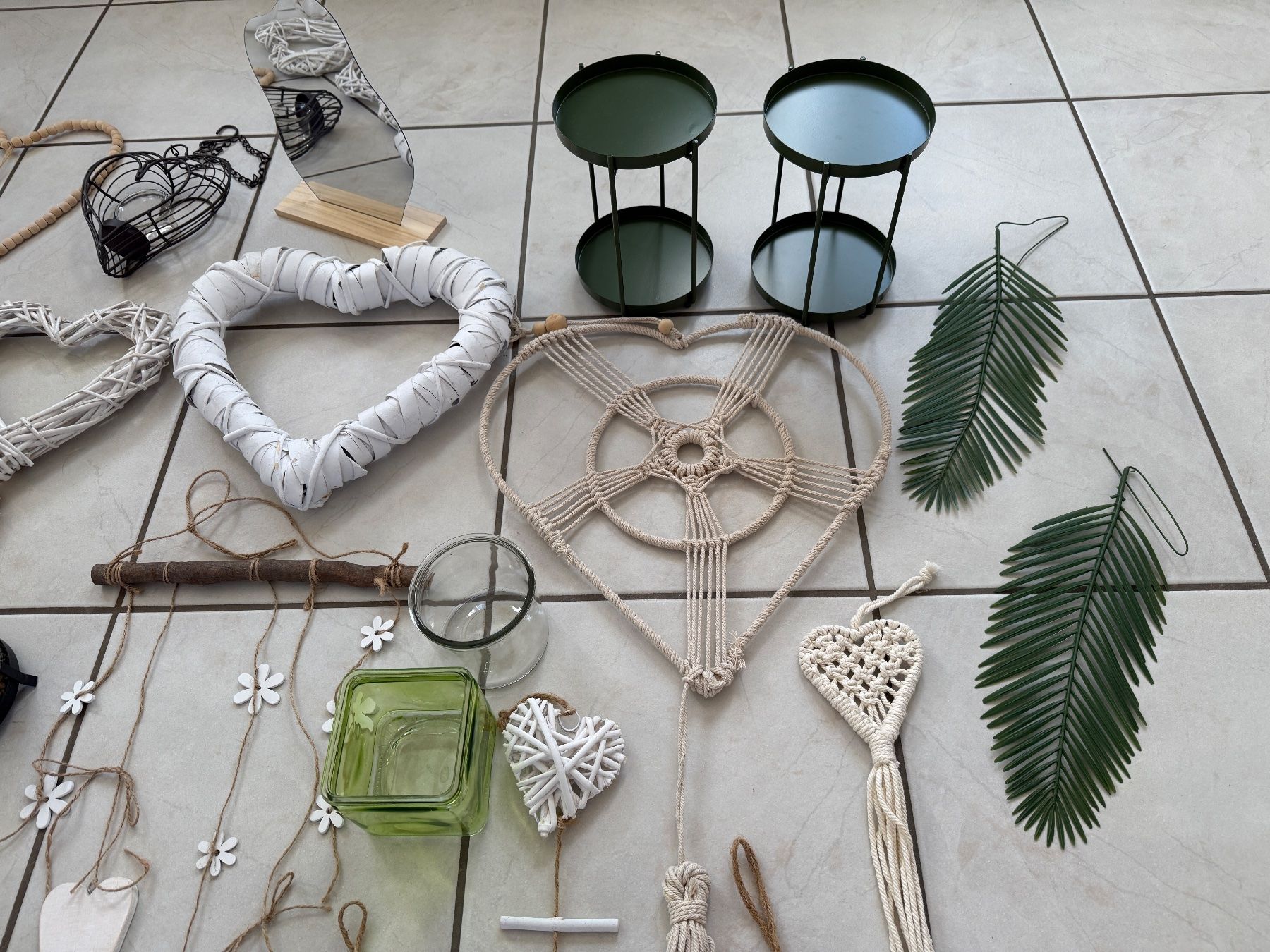 Tutte le decorazioni: 58-teiliges Deko Set – Usato da Glattfelden venduto da ilamas 4