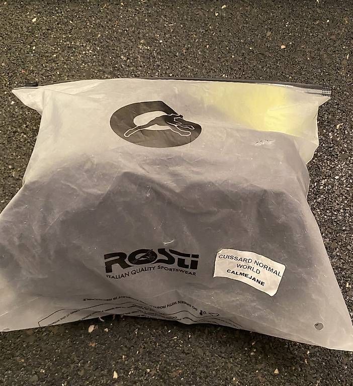 Lotti di vestiti: Rennrad-Bekleidung – Usato da Basel venduto da Huuii 2