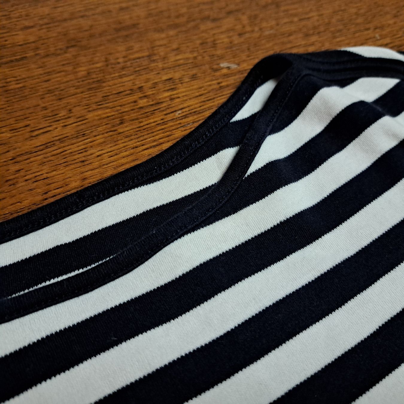 Pullover & Sweatshirts: Pullover/ Shirt – Gebraucht aus Zollikofen von selanaj 3