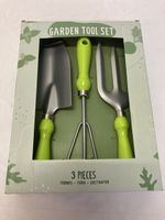 Neues 3-teiliges Gartengeräteset - perfekt für den Frühling!