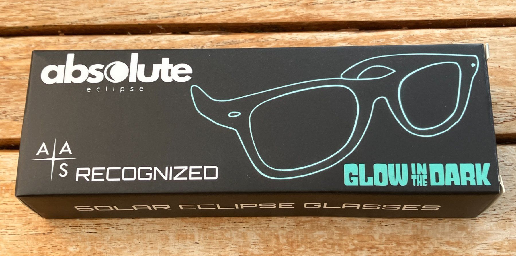 Lunettes & Verres: Lunettes éclipse solaire ISO 12312-2. Phosphorescentes – Neuf avec emballage d'origine à Chêne-Bougeries par Vintage-Era 3