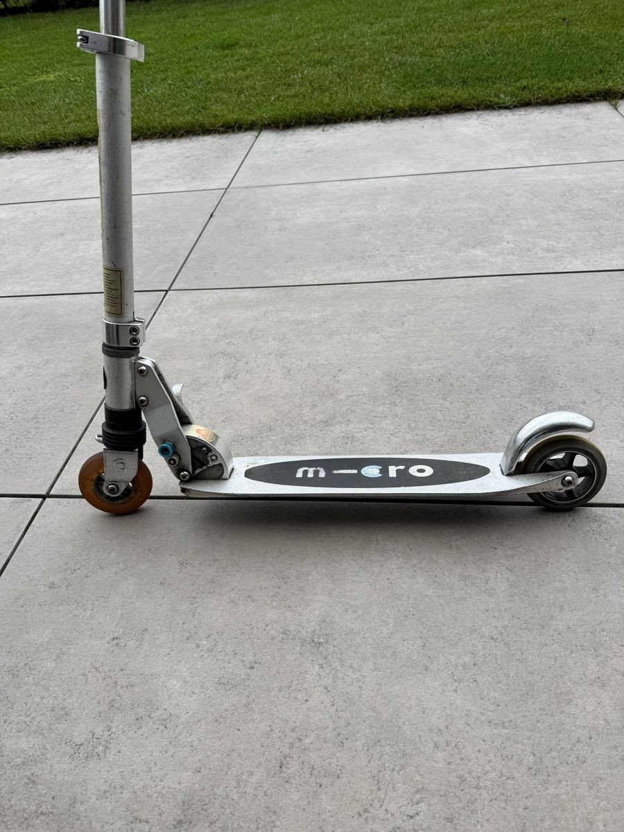Micro Kickboard: Micro Kickboard – Usato da Zug venduto da Kingben88