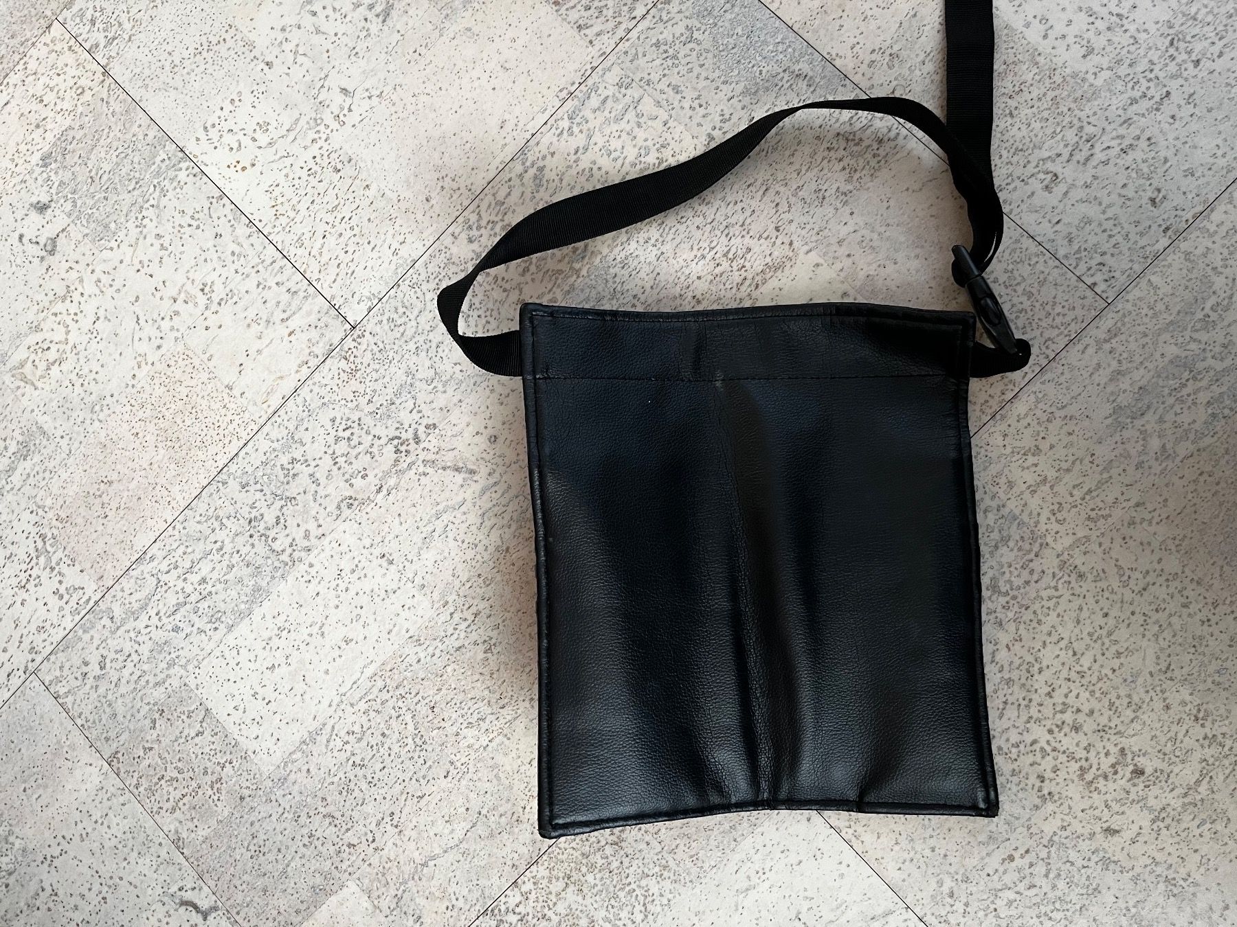 Taschen: Make-up Pinsel Gürteltasche – Gebraucht aus Hägglingen von h.hub 1