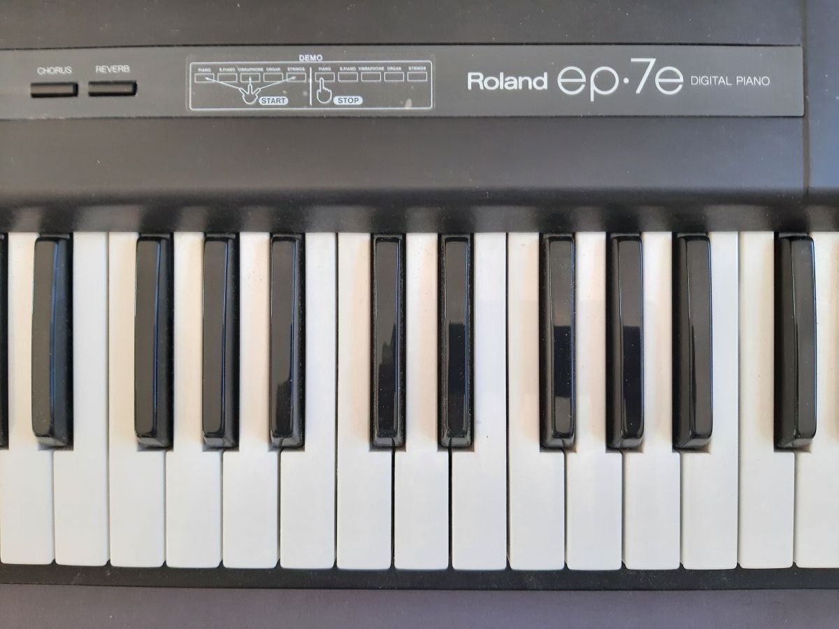 Roland Musikinstrumente: Digital Piano Roland ep-7e – Gebraucht aus Oberengstringen von Goldhase01 1