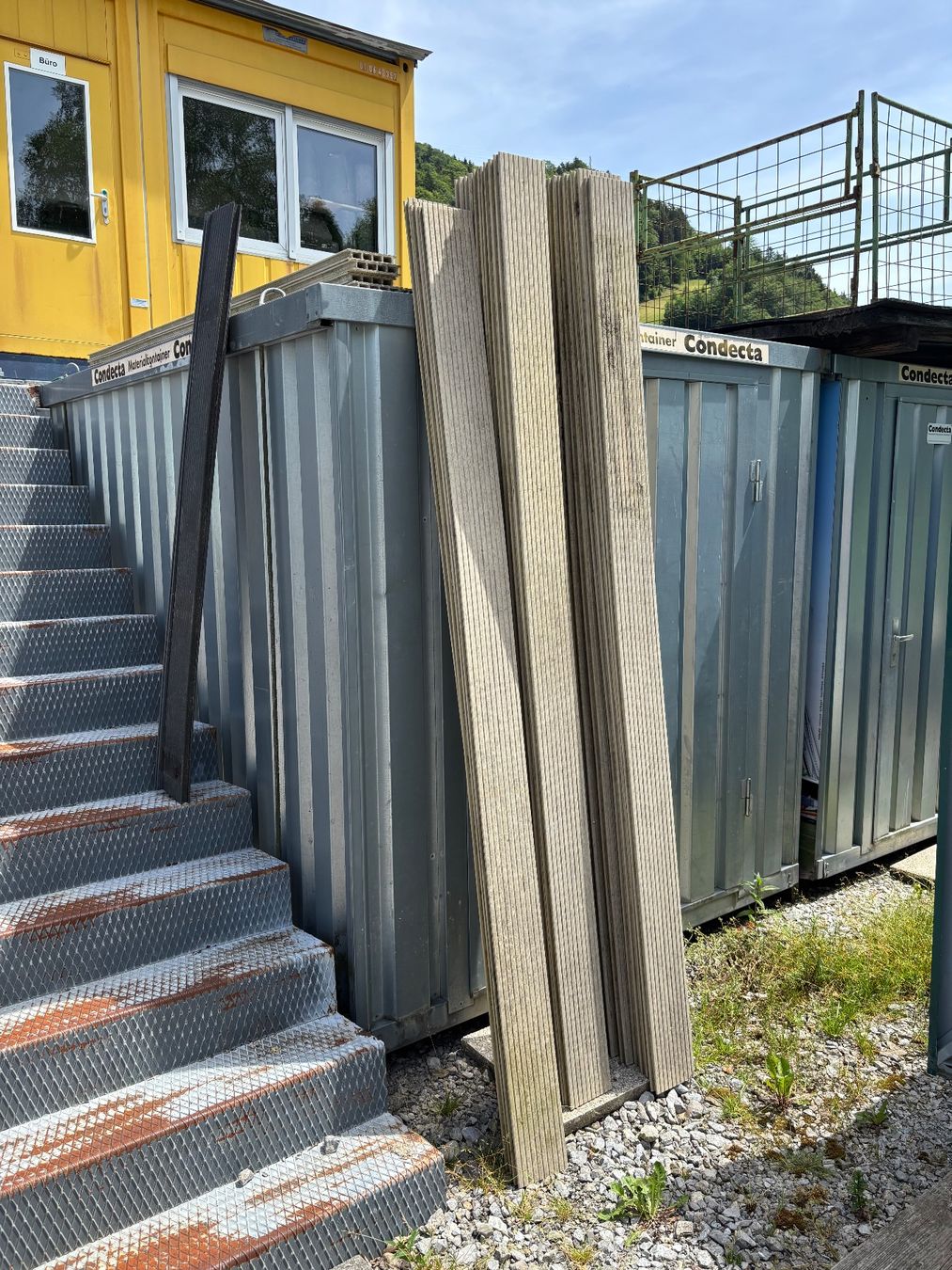 Altro in Decorazioni & Accessori: Podest Gartenpodest Wohnwagenpodest Plattform – Usato da Dietschwil venduto da Weasel44 3