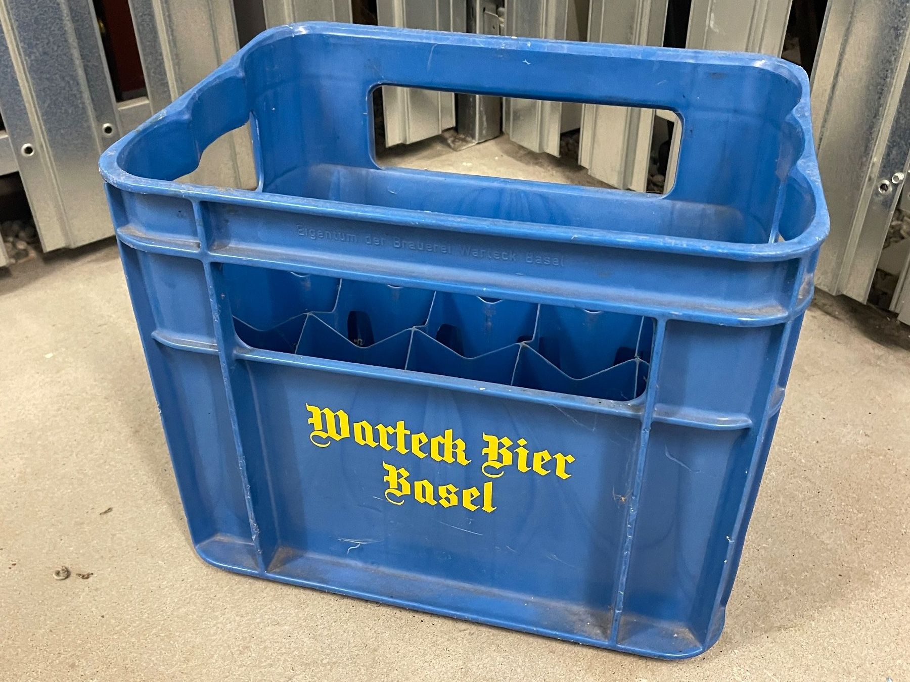 Casse di vino e birra: Warteck Harasse leer – Usato da Binningen venduto da Raymanfisch