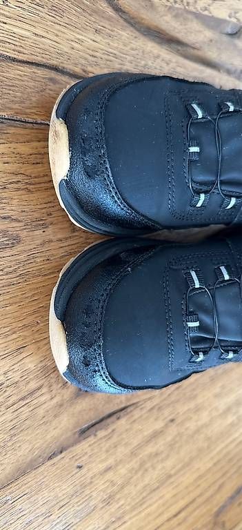 Scarpe per ragazzi: Chaussures Enfants 31 – Usato da Cernier venduto da jo1069 2