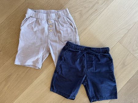Kids summer shorts bundle: Stylish & Comfortable! Size 104