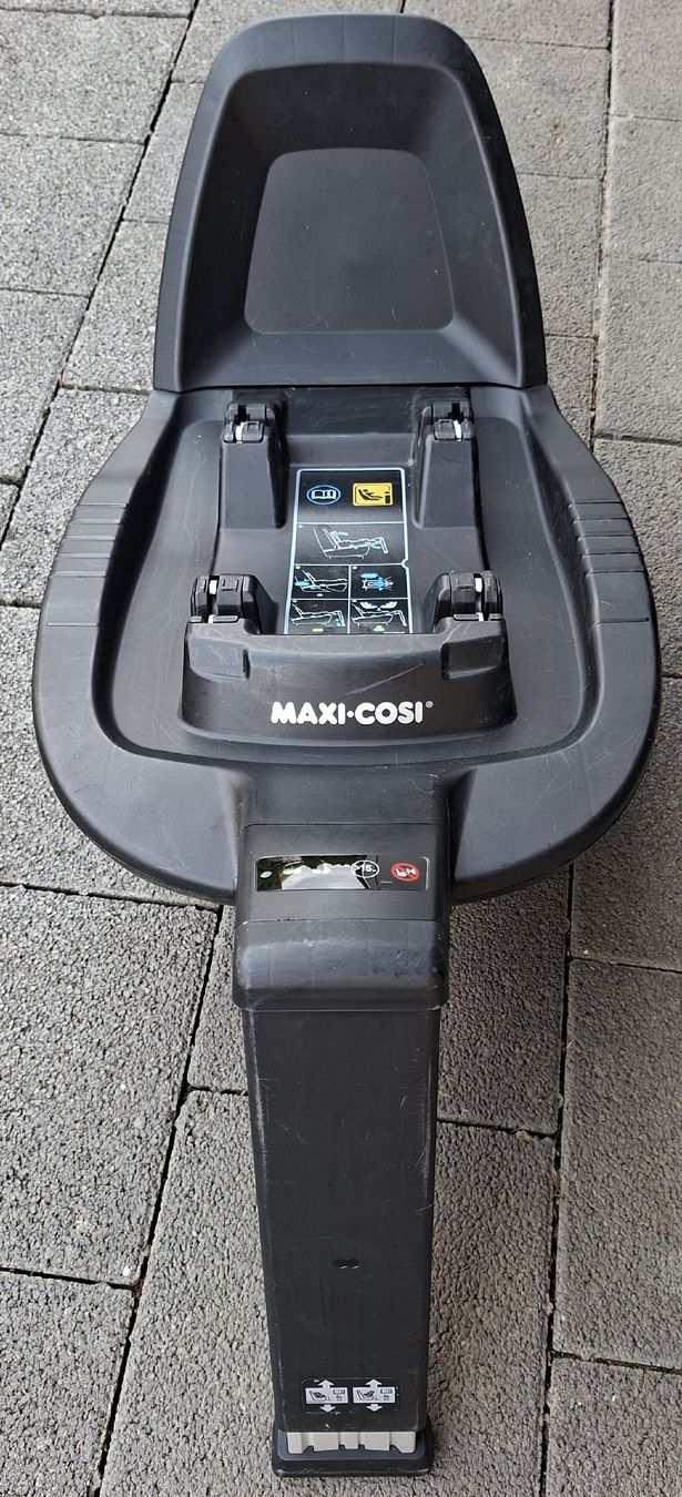 Maxi-Cosi Auto-Kindersitze: Maxi Cosi Basis  – Gebraucht aus Büron von speronza