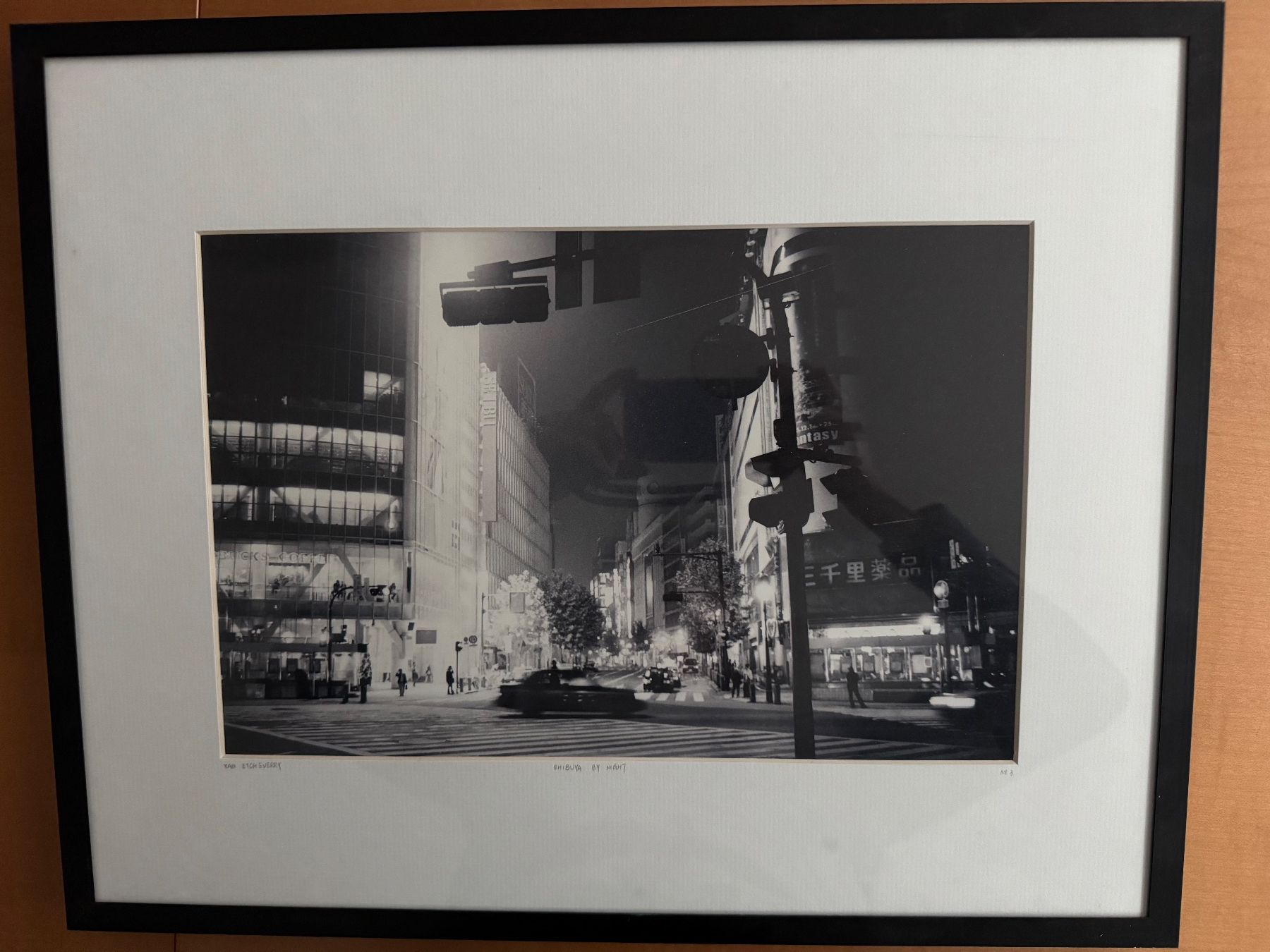 Yellow Korner - Photo - Xabi Etcheverry - Shibuya by Night (Neu (gemäss ...