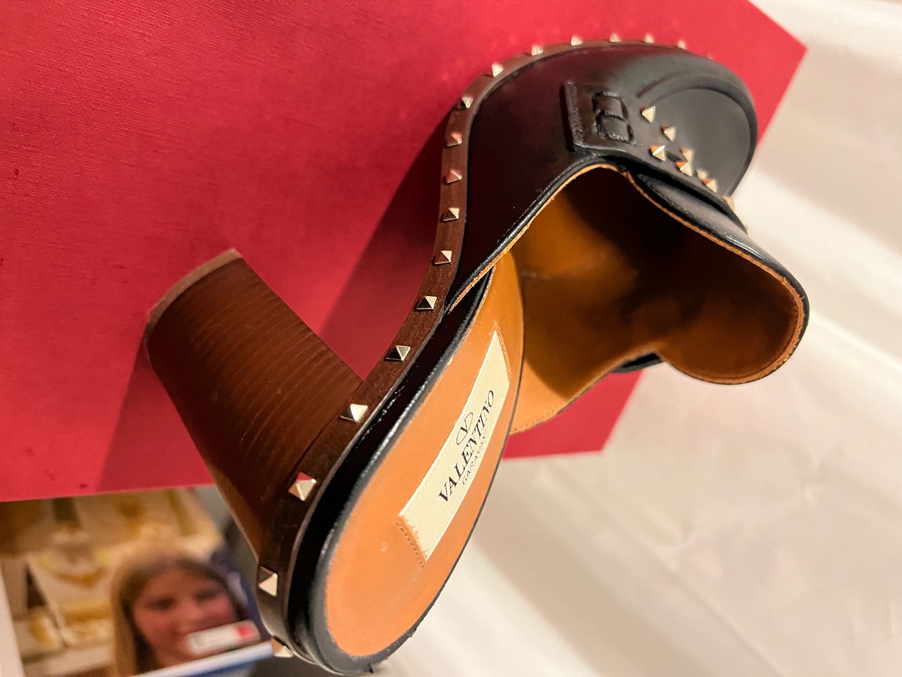 Valentino Scarpe da donna: Valentino Leder Clogs mit Nieten, 37 – Nuovo (secondo la descrizione) da bern venduto da LuisCocco 6