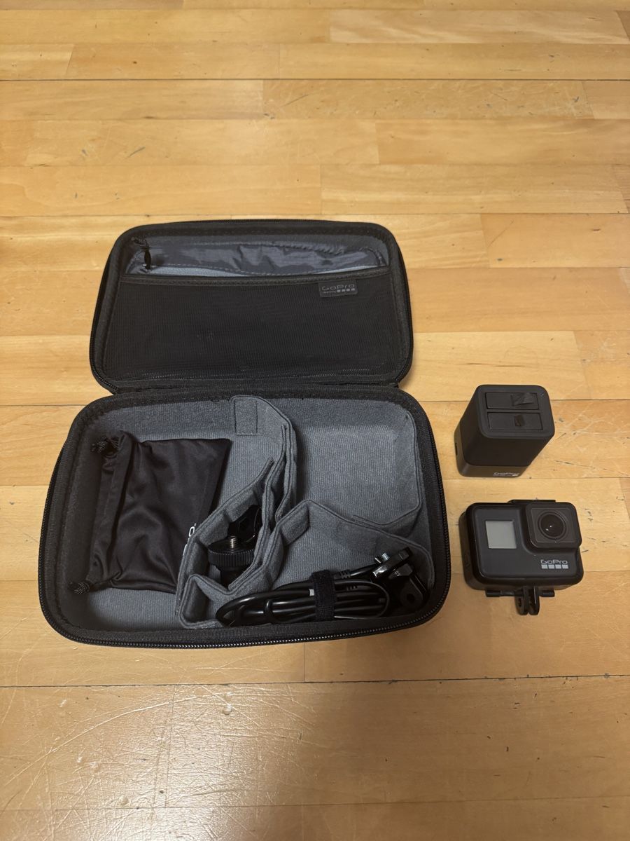 Gopro Action Cam: Gopro7 inkl 2 Akkus und Case – Usato da Riehen venduto da 19Dominik85