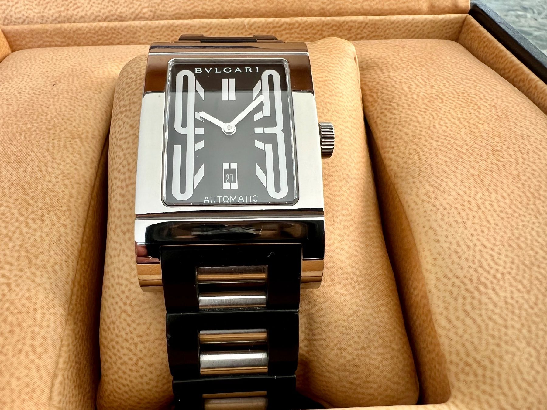 Bulgari Uhren: BULGARI Rettangolo Automatic, vulcanised rubber&steel strap – Gebraucht aus Le Mont-sur-Lausanne von LycaGallery