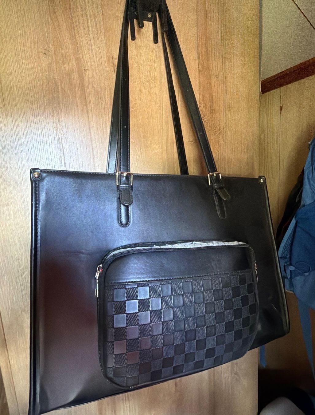 Sacs: Schwarze Handtasche mit Poechette, neuwertig – Neuf (Voir description) à Täsch par amwegsvenja 1